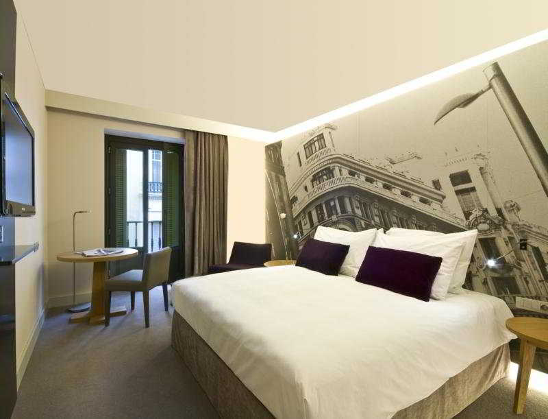 Radisson Blu Hotel, Madrid Prado ภายนอก รูปภาพ